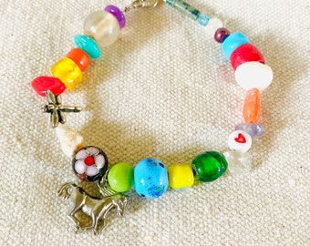 Vintage Horse Charm Bracelet Dragonfly Colorful Wood Glass Shell Red Blue 8”