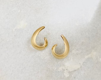 Vintage Gold Plated Hook Minimalist Earrings Abstract Geometric Classic 1990s 1.25”