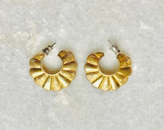 Vintage Half Hoop Circus Gold Plated Earrings Tribal Unique Spiral Scalloped 1”