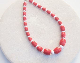 Bold Vintage Peppermint Red White Lucite Bead Necklace 1980s 1990s Chunky Wide 18"