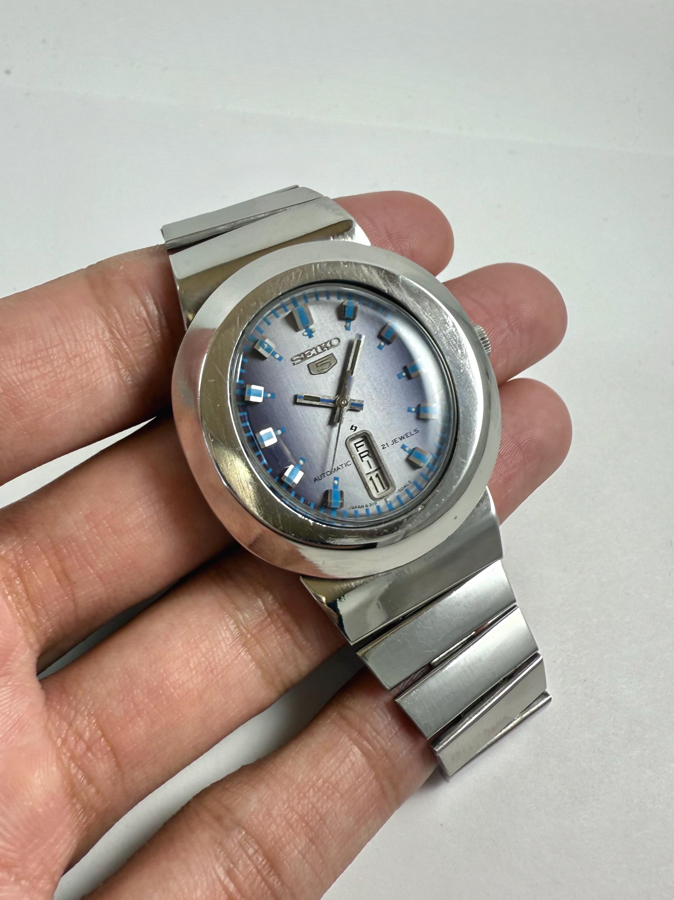 ヴィンテージ セイコー5 自動巻き腕時計：シルバーサンバースト文字盤