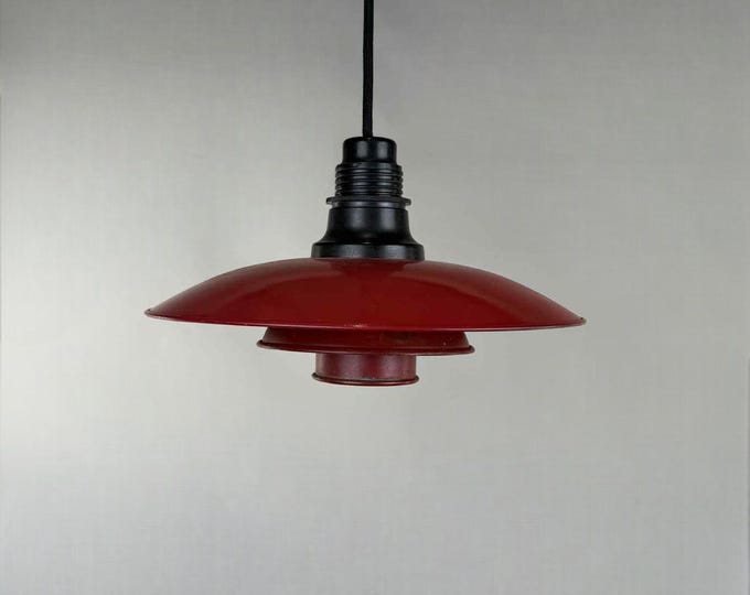 Poul Henningsen PH-3/2 lamp, stamped “PATENTED PH-2”