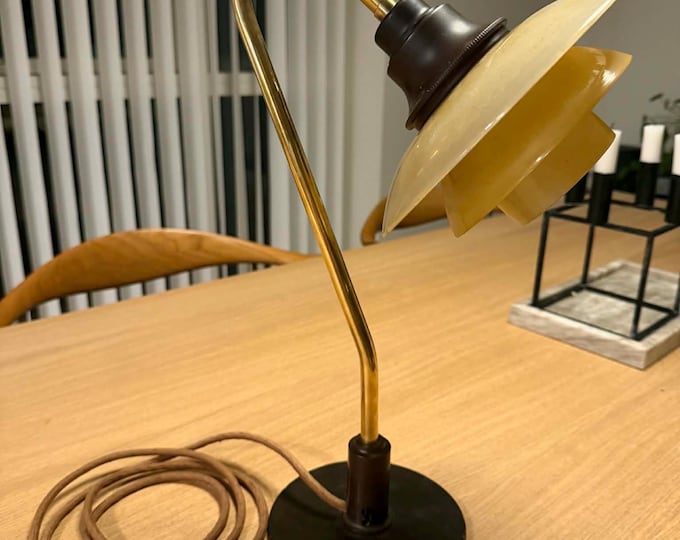 Poul Henningsen PH 2/2 “Snowdrop” Table Lamp – 1930s