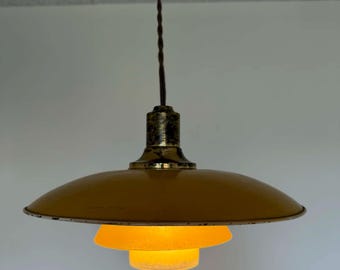 Poul Henningsen PH 3,5/2,5 pendellampa i zink och gult glas, patenterad, Danmark, 1930-talet