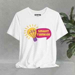 Camiseta Smart Thinker: luce tu genialidad con confianza