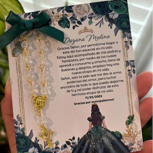 Lembrancinhas Quinceañera 12 peças, festa Mis Qunce, Recuerdos para invitados, Mis XV, cartão de oração com rosário, lembrancinhas personalizadas, vestido de marmelo verde
