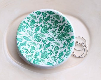 Green Floral Ring Dish, Polymer Clay Ring Dish, Clay Jewelry Dish, Ring Dish, Catchall Dish, Jewelry Holder
