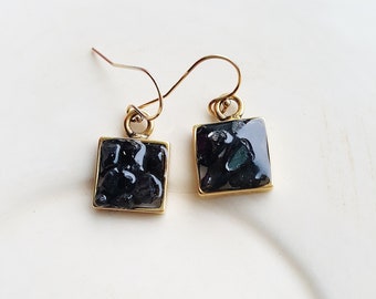 Smokey Glass Chip Earrings, Smoky Black Earrings, Geometric Earrings, Glass Earrings, Delicate Gold Earrings, Minimalist Earrings