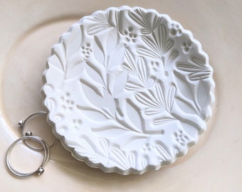 White Clay Dish, Ring Catch-all Dish, Jewelry Holder, Botanical Ring Dish, Nature Lover Gift, Garden Gift, Small Dish