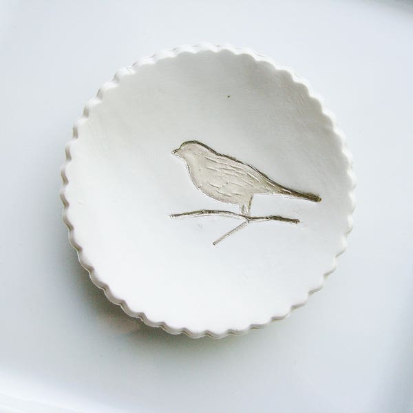 White Gold Sparrow Ring Dish, Wedding Ring Dish, Bridesmaid Gift, Metallic Ring Dish, Clay Ring Dish, Clay Bowl, Bird Ring Dish