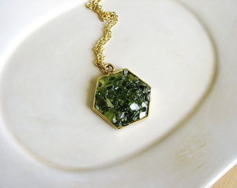 Green Glass Hexagon Necklace, Peridot Green Necklace, Boho Necklace, Bohemian Jewelry, Statement Jewelry, Minimalist Necklace