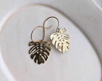 Monstera Leaf Earrings, Gold Brass Earrings, Swiss Cheese Leaf Earrings, Split Leaf Philodendron Plant Earrings, Nature Minimalist Earrings