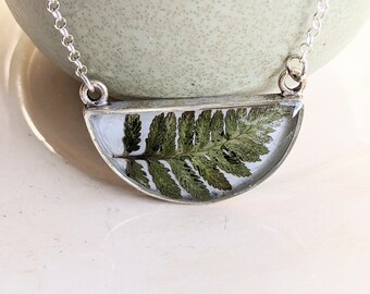 Fern Half Moon Necklace, Half Circle Floral Necklace, Fern Jewelry, Botanical Jewelry