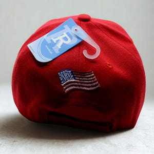 Gorra de béisbol roja de EE. UU. con águila y bandera. Gorra patriótica bordada. Gorra con la bandera estadounidense. Gorra de EE. UU. Gorra con águila calva. Gorra con el orgullo estadounidense. Gorra de EE. UU. imagen 2