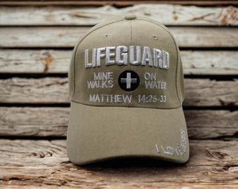 Gorra cristiana de salvavidas. Gorra marrón con Jesús camina sobre el agua: regalo inspirador con versículo bíblico. Gorra cristiana para hombre. Gorra de Jesús. Gorra de salvavidas.