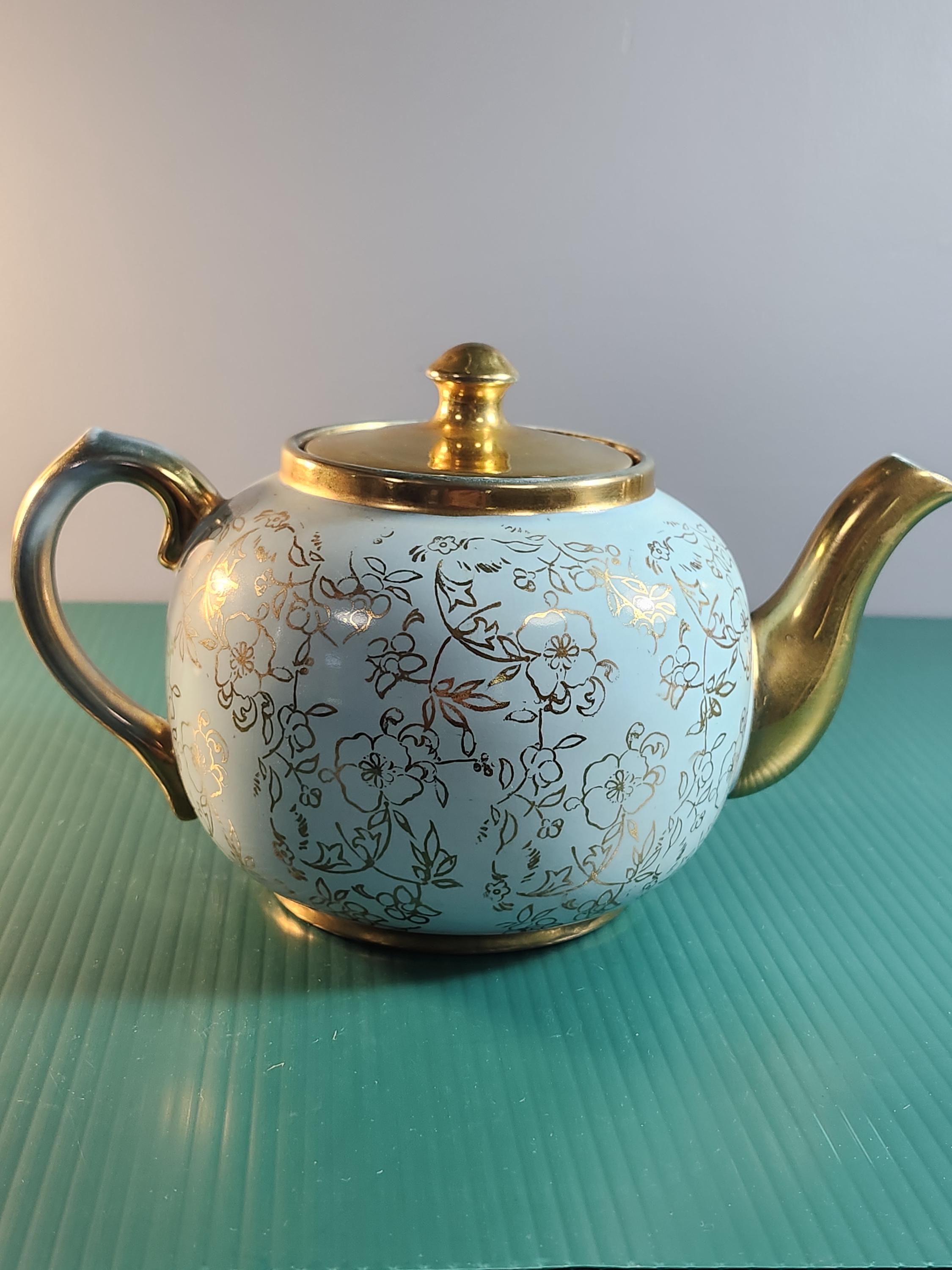 Burslem Pottery - Etsy Canada