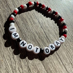 Pulsera de My Chemical Romance, No estoy bien (lo prometo), mcr, Pulsera de la amistad con cuentas emo, Emo millennial, Nunca fue una fase, Emo anciano