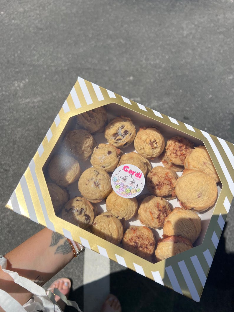 Customised Cookies Box Custom Cookie Box (12 Cookies) - Etsy