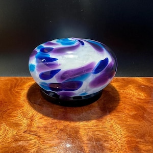 Blown glass urn for ashes, medium size, includes gift box, Artful Ashes Store
