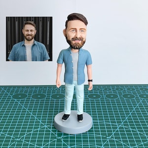 Custom Bobblehead Figurine – Personalized Gift for Dad, Grandpa, Boss or Boyfriend | Birthday Gift | Anniversary Present | Custom Figure