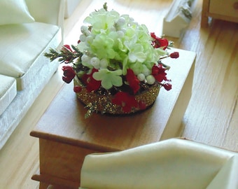 Dollhouse Christmas Flower Arrangement