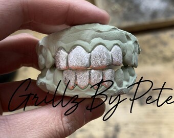 Platinum Silver Fake Teeth Grillz – Costume Joke Teeth #935