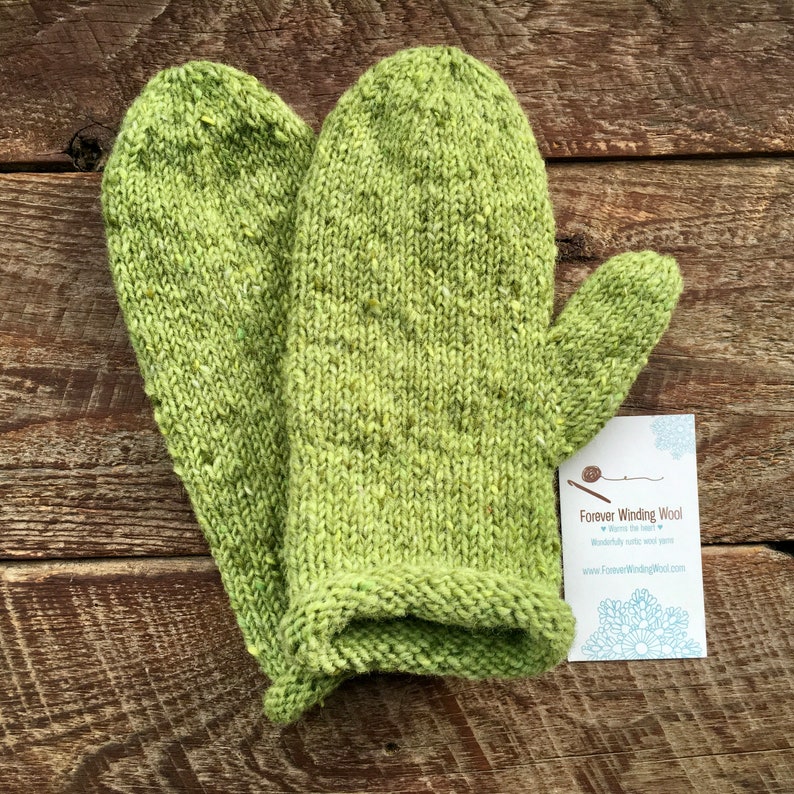 Wool mittens for women fits medium Green