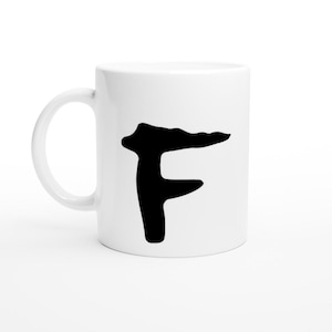 Taza de cerámica inspirada en Stranger Things (11 oz) con la letra "F" en estilo Scary Alphabet, duplicada en gris