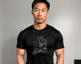 Camiseta con dibujo lineal de hombre sentado