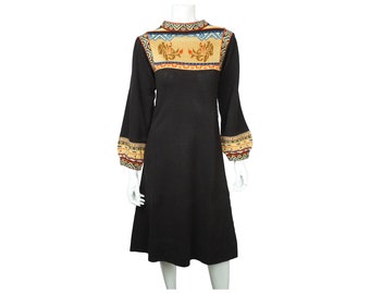 Robe en tricot vintage des années 1970 à motif style paysanne sur noir taille M