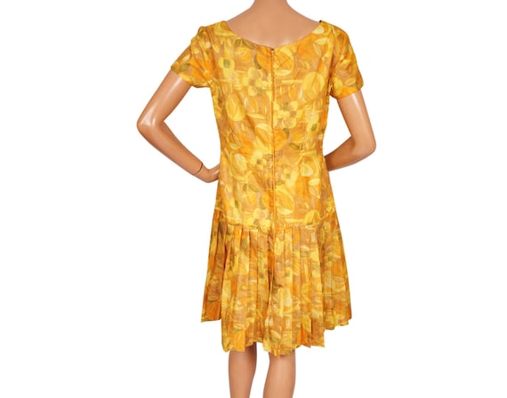 Vintage 1960s Yellow Floral Print Dress with Plea… - image 2
