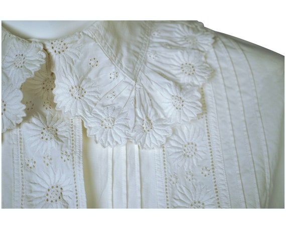 Antique Victorian Blouse Combing Jacket White Cot… - image 6