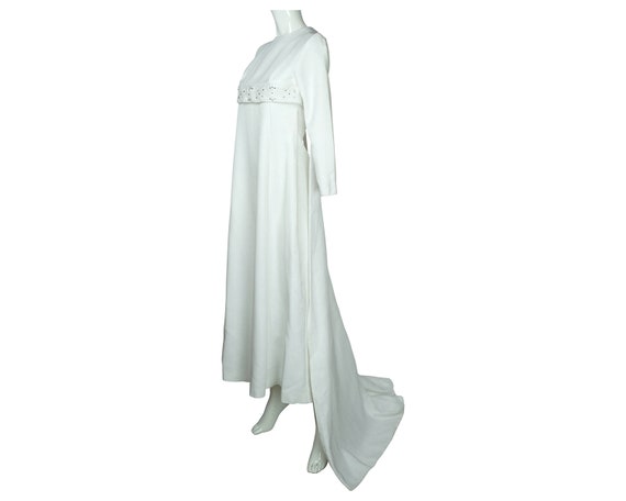 Vintage 1960s Modernistic Wedding Dress with Trai… - image 1