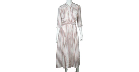 1910s Antique Striped Cotton Day Dress circa 1914