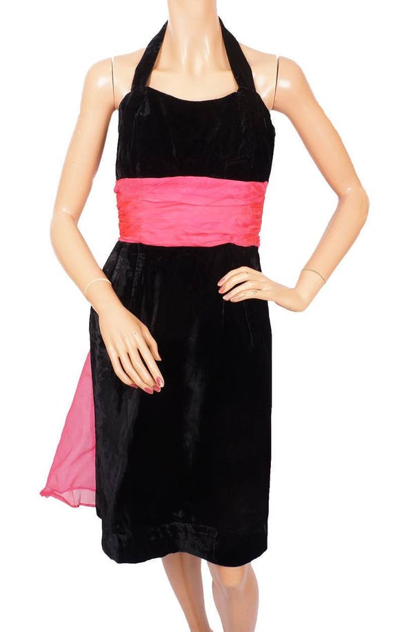 1950s Black Velvet Halter Dress w Pink Organza Tr… - image 4