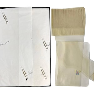 Vintage Hudson 1950s Nylon Stockings Alabaster Yellow w Embroidered Butterfly 9.5 - VFG