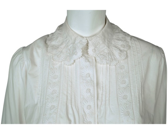 Antique Victorian Blouse Combing Jacket White Cot… - image 4