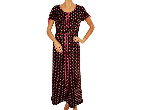 Vintage 1970s Black Knit Maxi Dress - Pink Tulip … - image 5