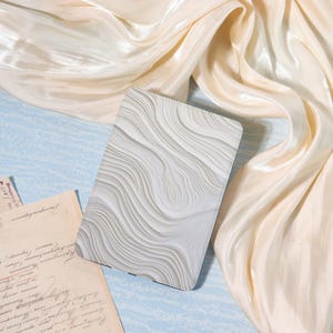 Sample White Wave Pattern Kindle Case,New Kindle Cases,Kindle 8/10/11th,PaperWhite 6/7/10/12th,Personalised Kindle Case,PaperWhite 11th,Gift