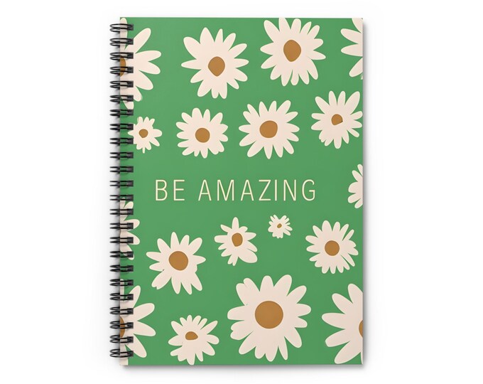 Daisy Design Green Background Spiral Notebook - Ruled Line, 118 Pages, Gift Idea for Shopping Lists, School Notes, Journaling, Poems