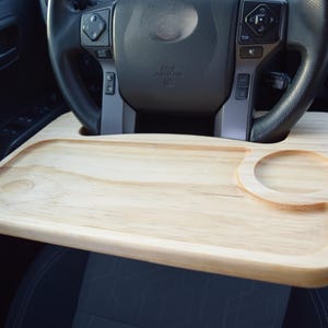 Steering wheel tray