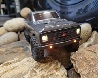 Kyosho Mini Z 4x4 Rock Crawler Toyota 4runner or Jeep
