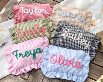 Personalized Gingham Ruffle Pouch, Hand-Crocheted Name Cosmetic Bag, Bridesmaid Gift,Wedding Getting Ready Gift,Crocheted Cosmetic Pouch
