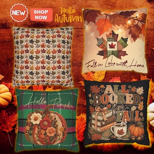 Puede incluir: Cuatro cojines cuadrados con temas otoñales. Uno tiene un patrón de hojas repetidas, otro muestra una hoja de arce grande con el texto Fall in Love with Home, uno exhibe una calabaza con el texto Hello Pumpkin y otro dice ALL BOOKED FOR FALL.
