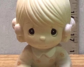 Precious Moments Sharing Is Universal Figurine -GDJ-E-690