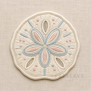 サンドダラーのアイロン接着ワッペン｜刺繍入りの海岸風ビーチギフト｜ニュートラルカラーのプレッピージャケット用ワッペン