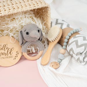 Babyparty Geschenkbox, neue Baby Geschenkbox Set mit Schnuller Clip Tier häkeln Rassel, Baby beruhigende Spielzeug, neue Eltern Geschenk, Neugeborene Geschenkbox