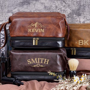 Personalized Travel Toiletry Bag for Groomsmen Gifts, Custom Leather Dopp Kit, Engraved Wash Bag with Name, Large Capacity, Gift for Dad