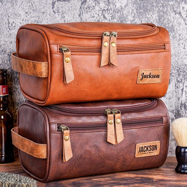 Personalized Men's Leather Toiletry Bag, Travel Toiletry Bag, Monogram Wash Bag, Groomsmen Gifts, Engraved Dopp Kit, Leather Accessory Gift
