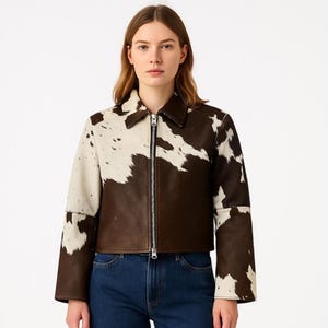 Handgefertigte Hair-On Rindsleder Bikerjacke mit Fransen